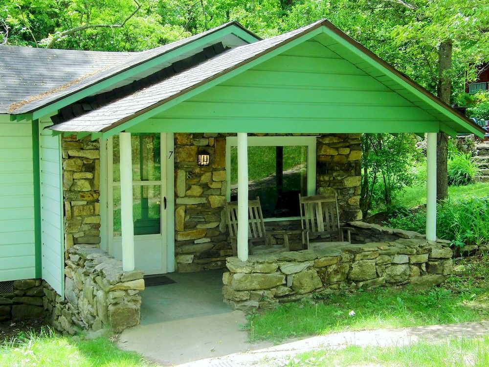 The Pines Cottages Woodfin Екстериор снимка