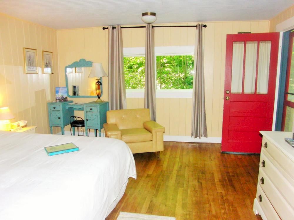 The Pines Cottages Woodfin Екстериор снимка