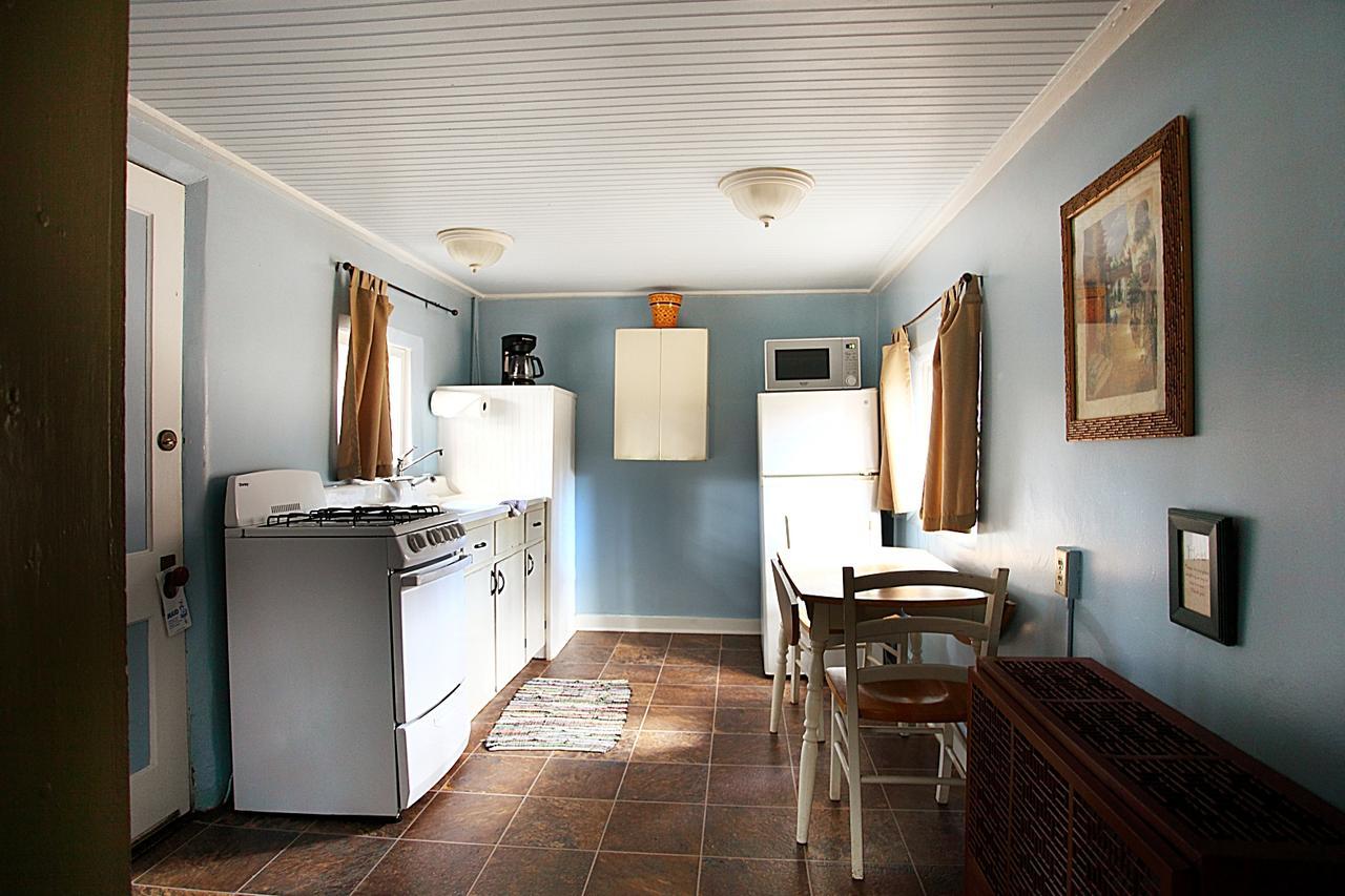 The Pines Cottages Woodfin Екстериор снимка