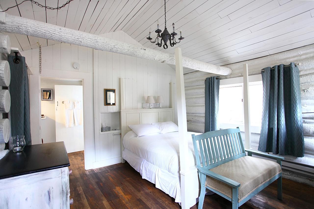 The Pines Cottages Woodfin Екстериор снимка
