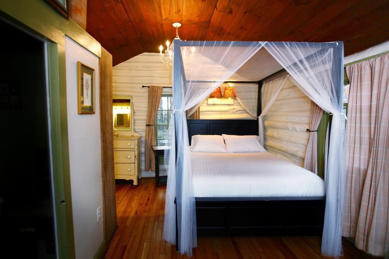 The Pines Cottages Woodfin Екстериор снимка